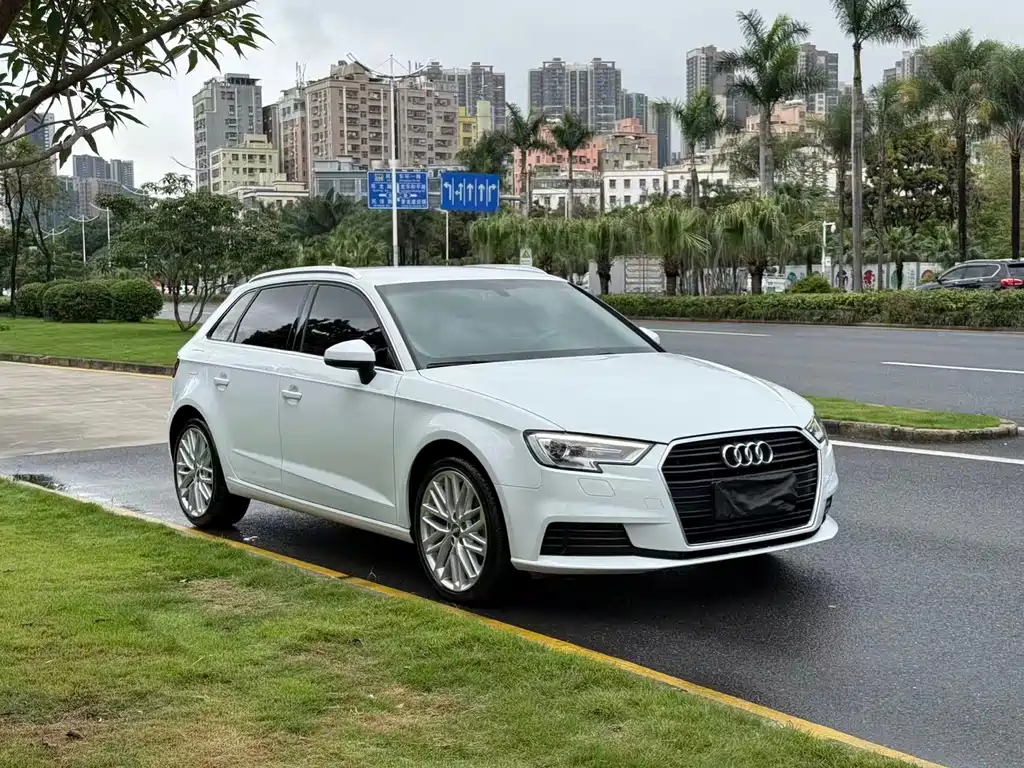 Audi A3 2018 30 Sportback 35 TFSI