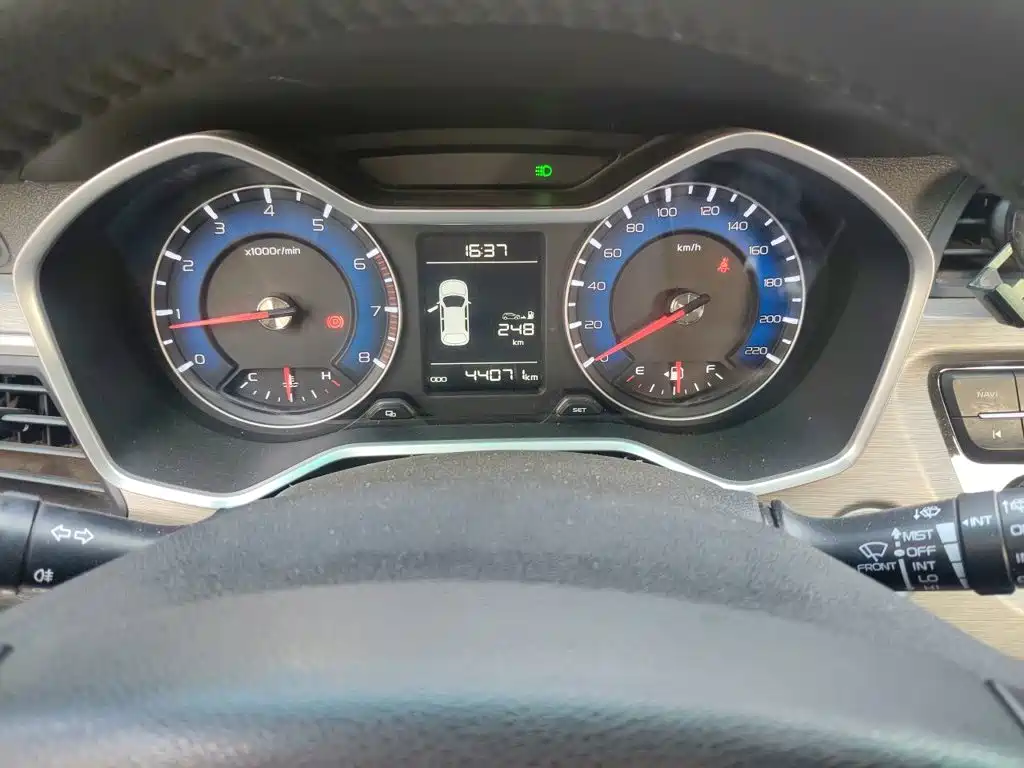 Geely Vision X3 — миниатюра 12