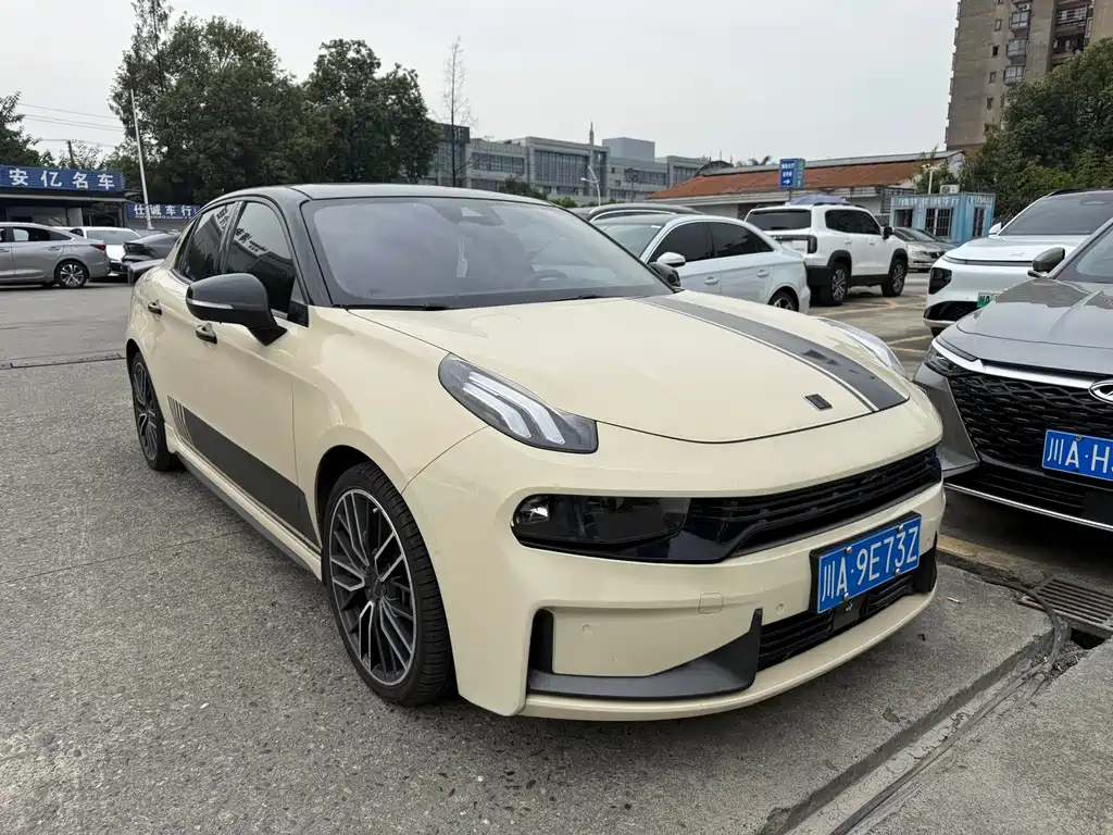 Lynk & Co 03 — миниатюра 2