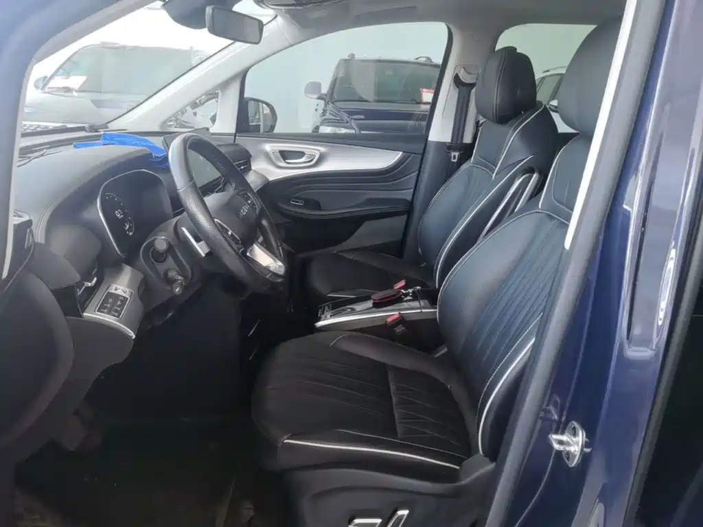Roewe iMAX8 — миниатюра 15