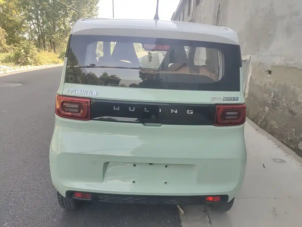 Wuling MINIEV — миниатюра 6