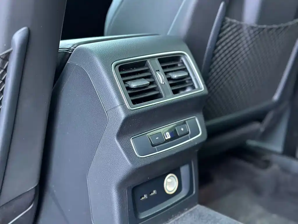 Audi Q5L Sportback — миниатюра 13