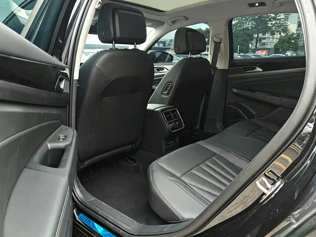 Volkswagen Passat — миниатюра 18