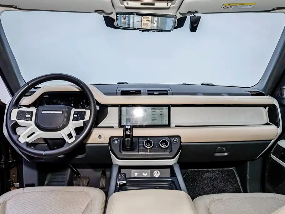 Land Rover Defender — миниатюра 23