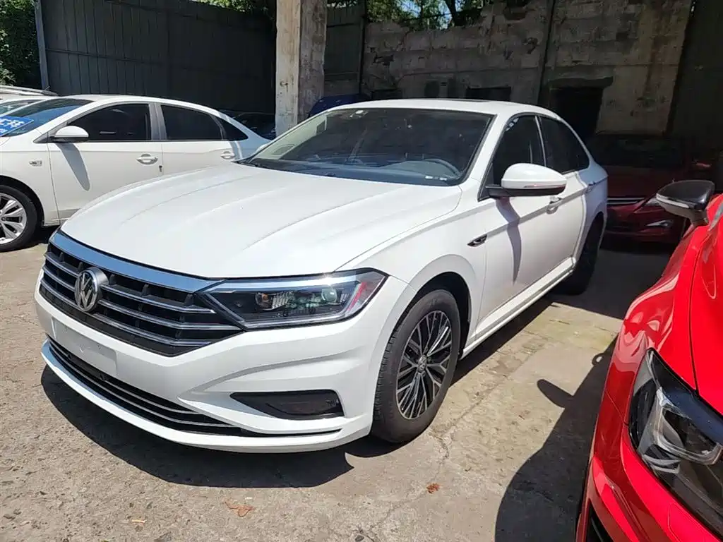 Volkswagen Sagitar 2020