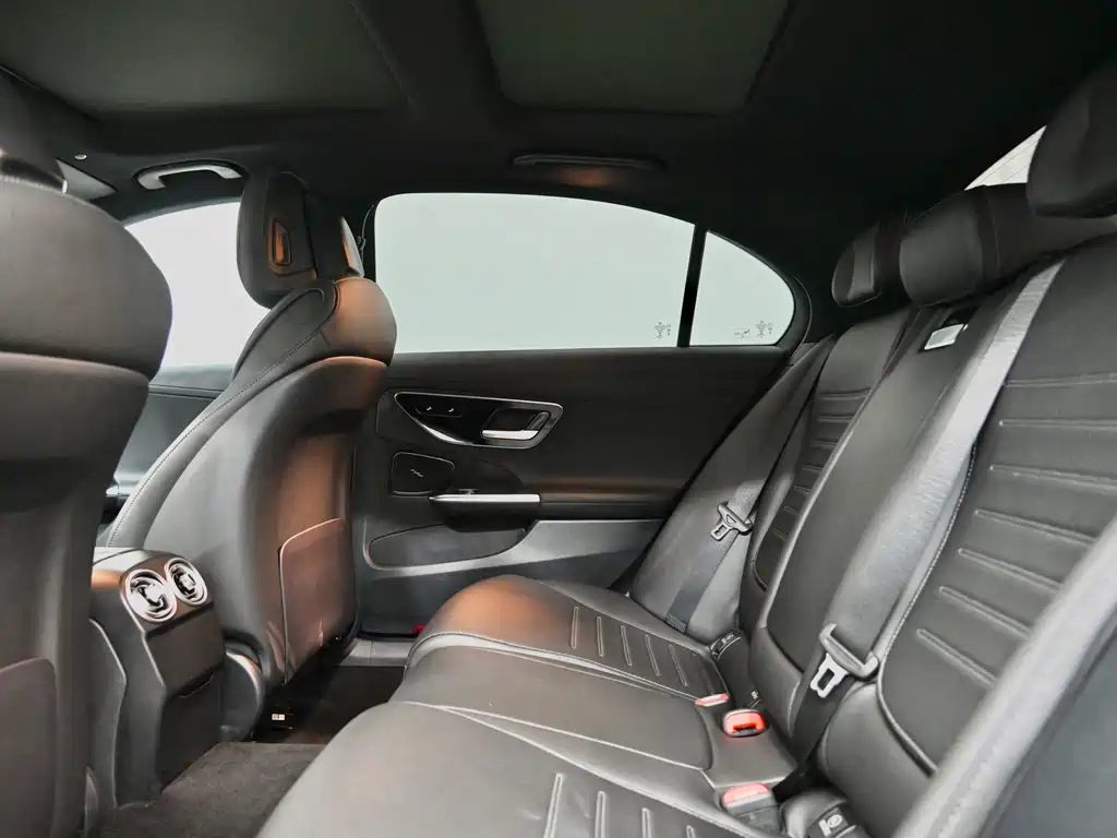 Mercedes-Benz C-Class New Energy — миниатюра 8