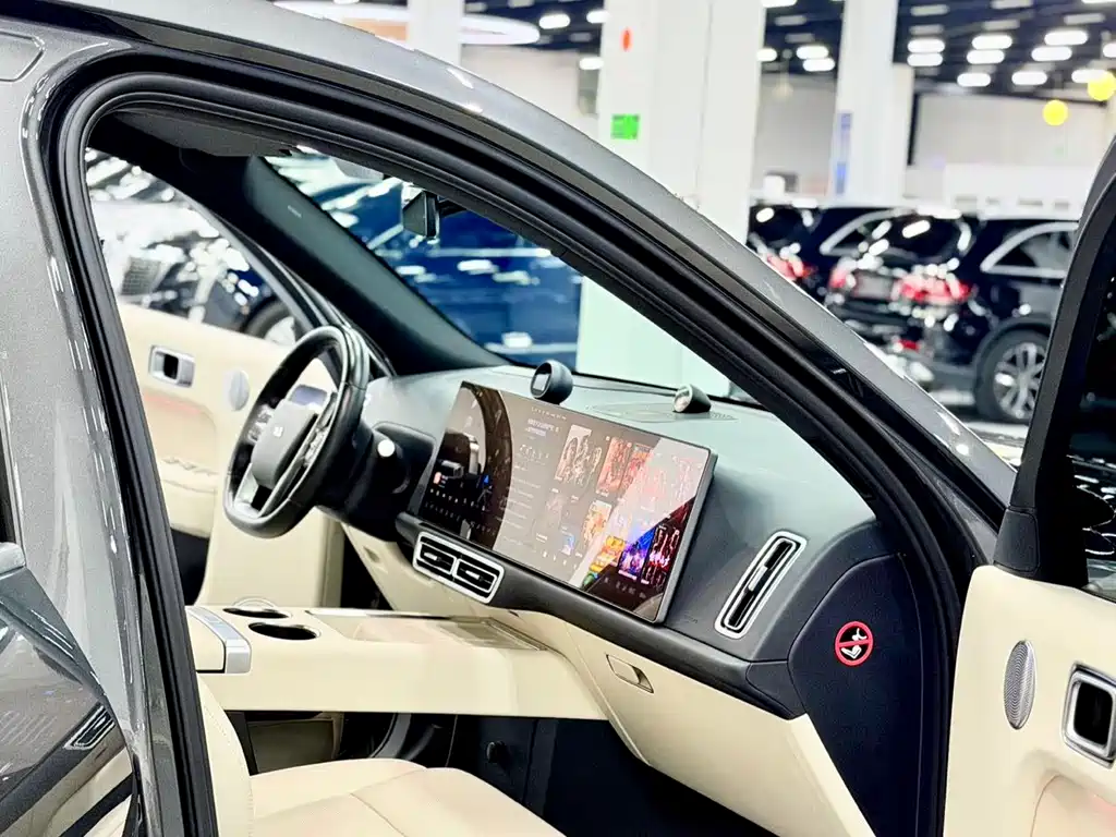 Li Auto Li L8 — миниатюра 8
