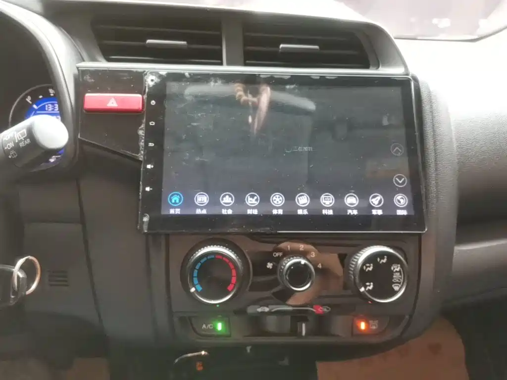 Honda Fit — миниатюра 13