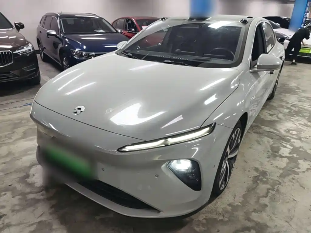 NIO ET7