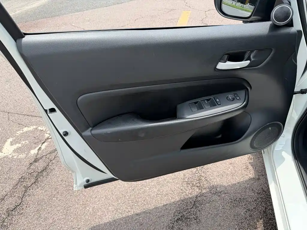 Honda Fit — миниатюра 6