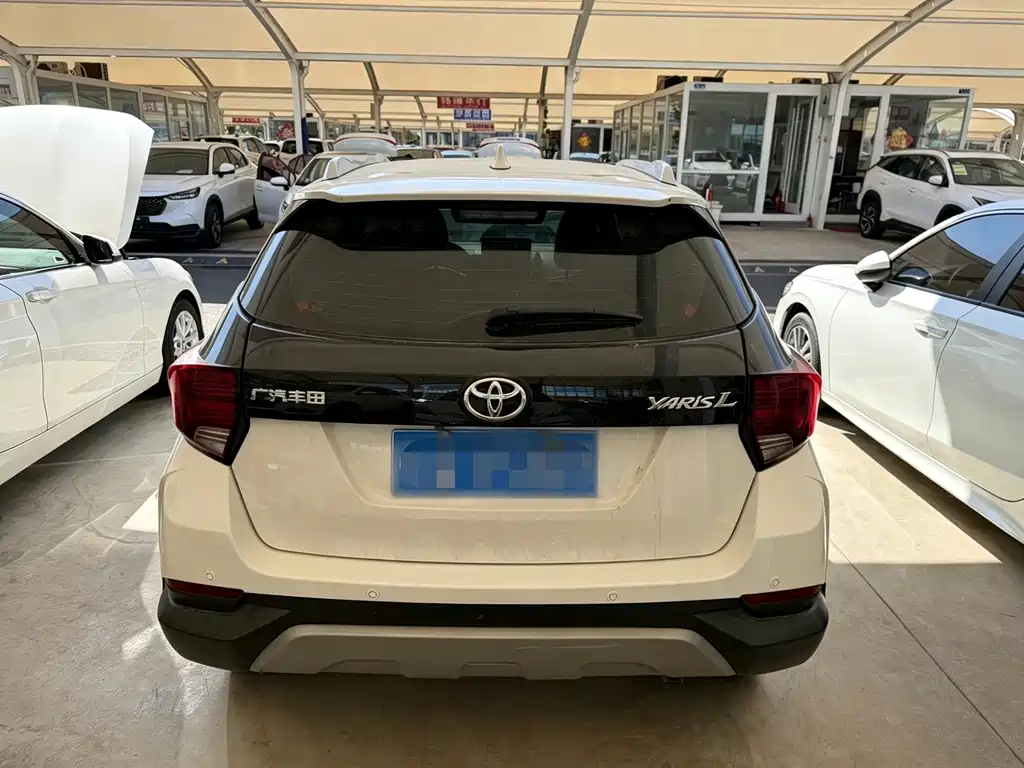 Toyota Yaris L — миниатюра 12