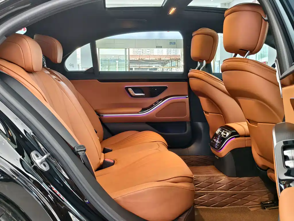 Mercedes-Benz S-Class — миниатюра 7