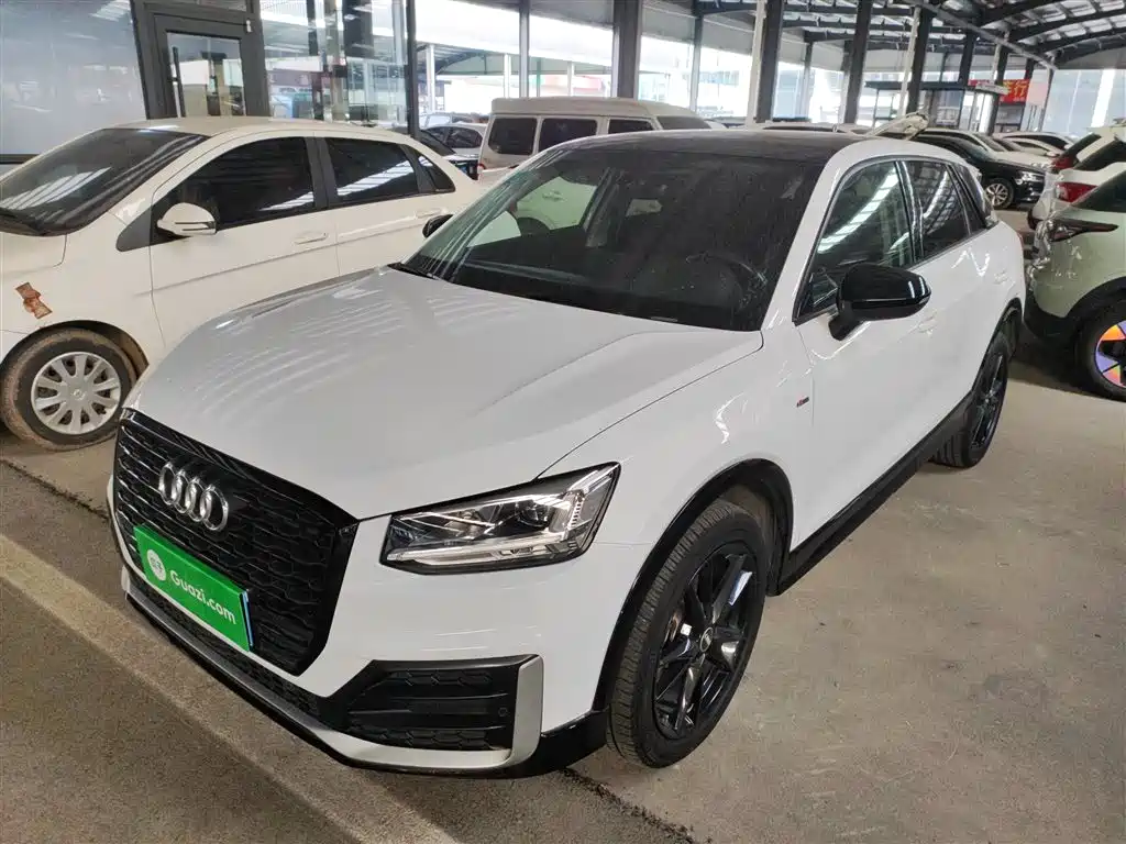 Audi Q2L 2020