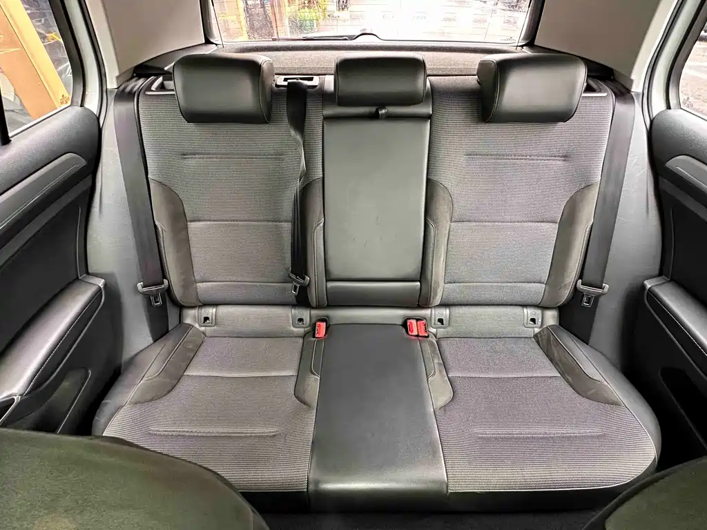 Volkswagen Golf — миниатюра 18