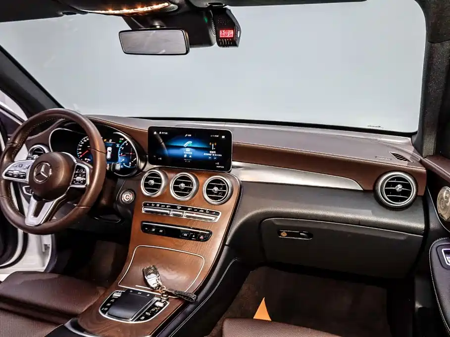 Mercedes-Benz GLC — миниатюра 28