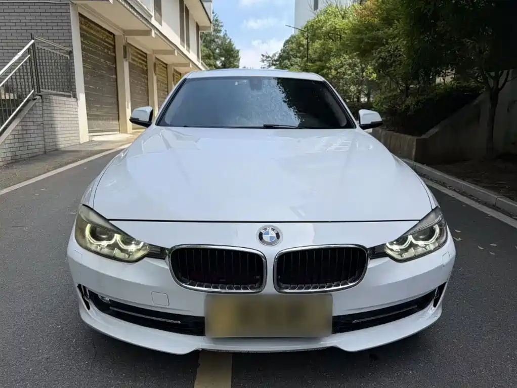 BMW 3 Series — миниатюра 10