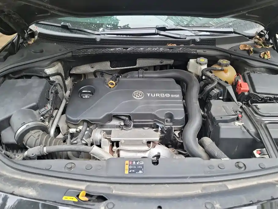 Buick LaCrosse — миниатюра 10