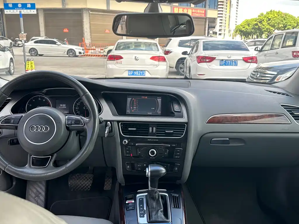 Audi A4L 2013 35 TFSI AT Comfort