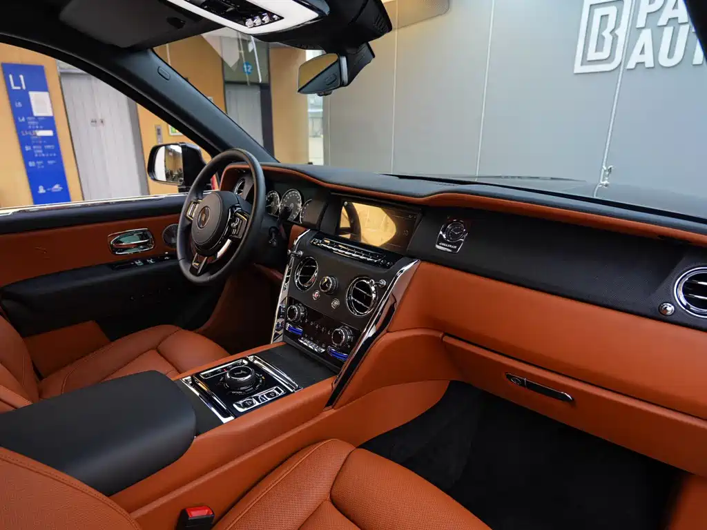 ROLLS-ROYCE CULLINAN