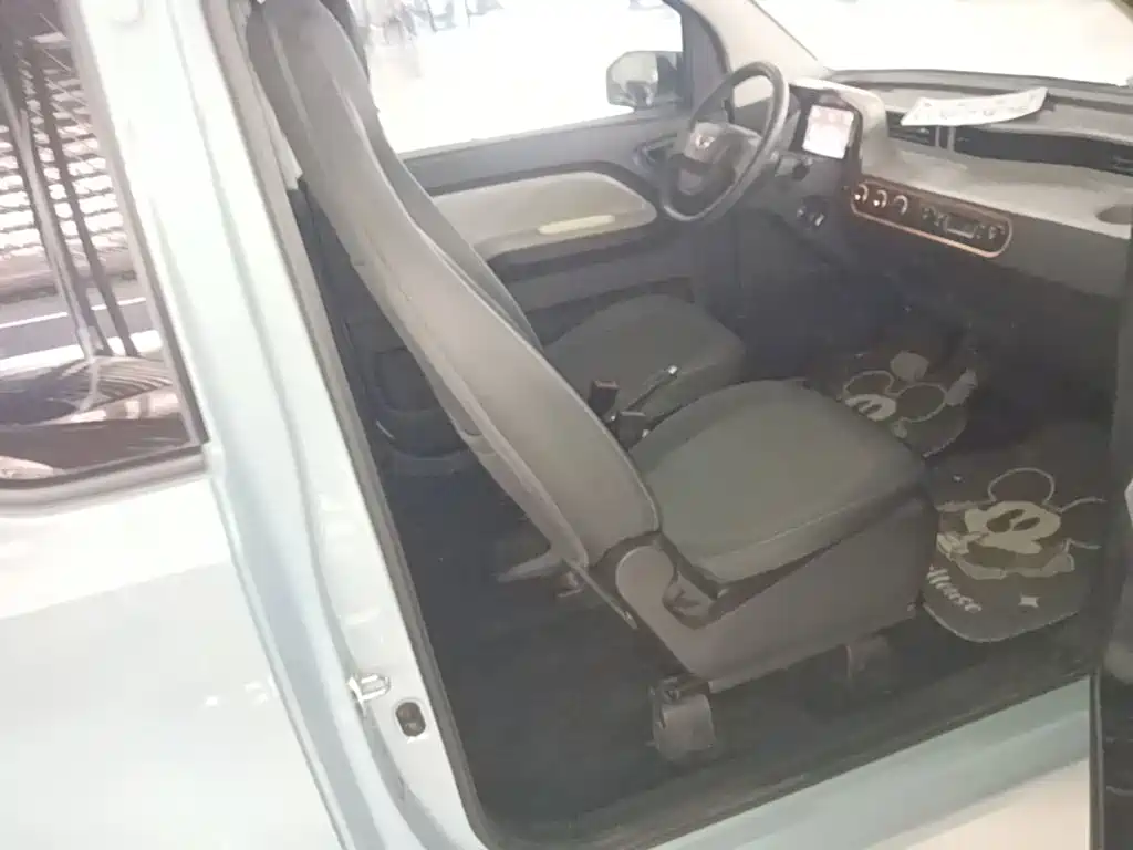 Wuling MINIEV — миниатюра 25