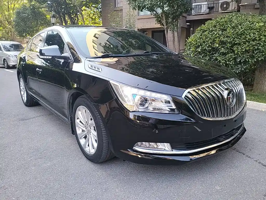 Buick LaCrosse — миниатюра 4
