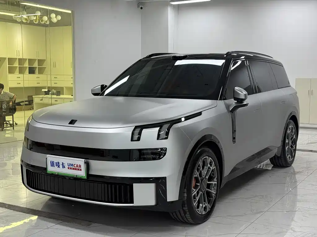 Lynk & Co 领克900 2025