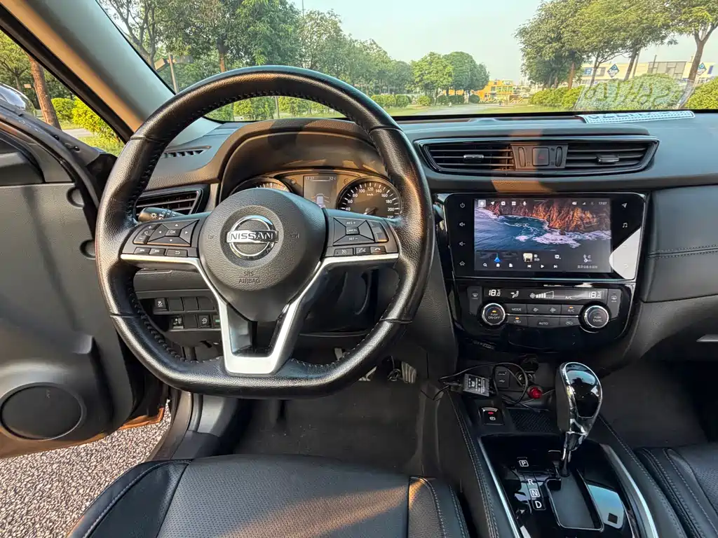 Nissan X-Trail — миниатюра 9