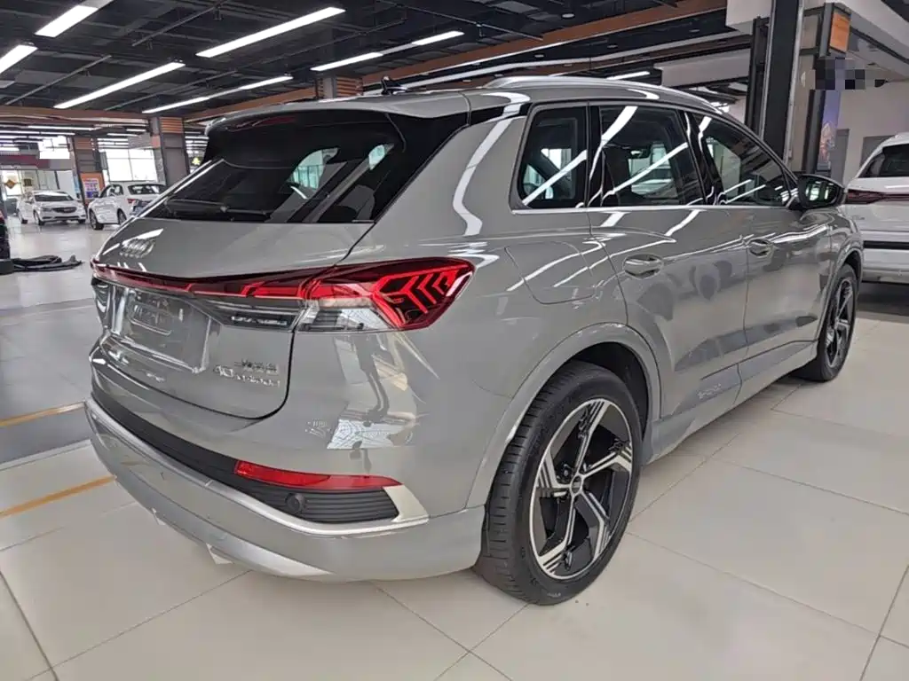 Audi Q4 e-tron — миниатюра 7