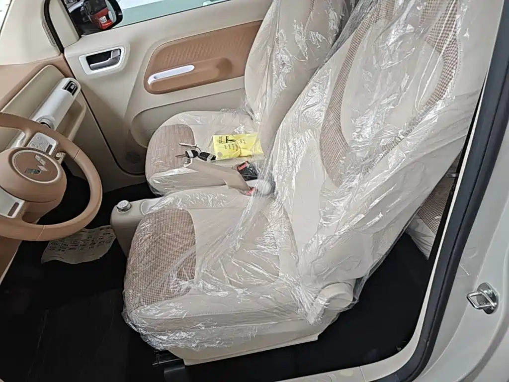 Wuling MINIEV — миниатюра 15