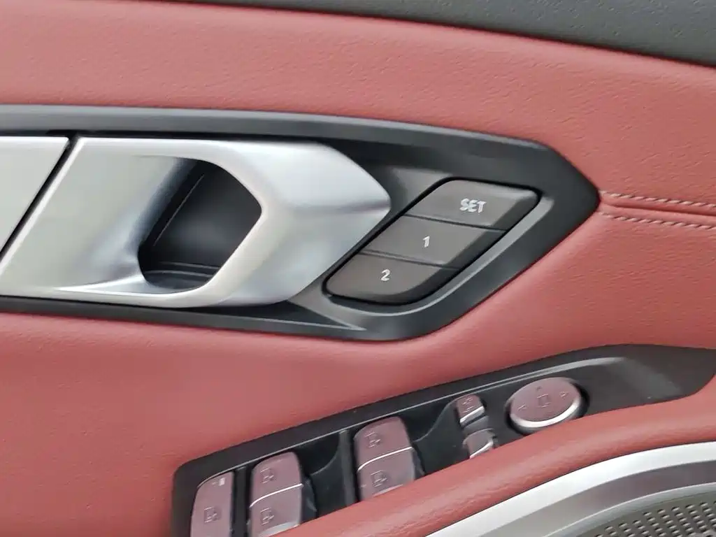 BMW 3 Series — миниатюра 13