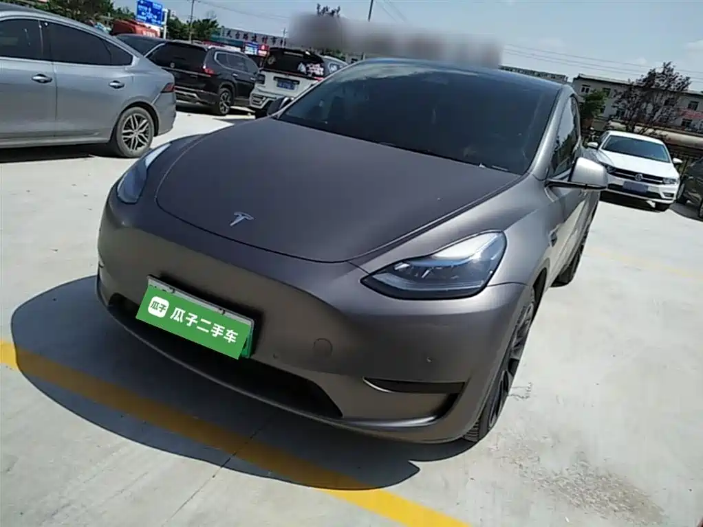 Tesla Model Y 2023