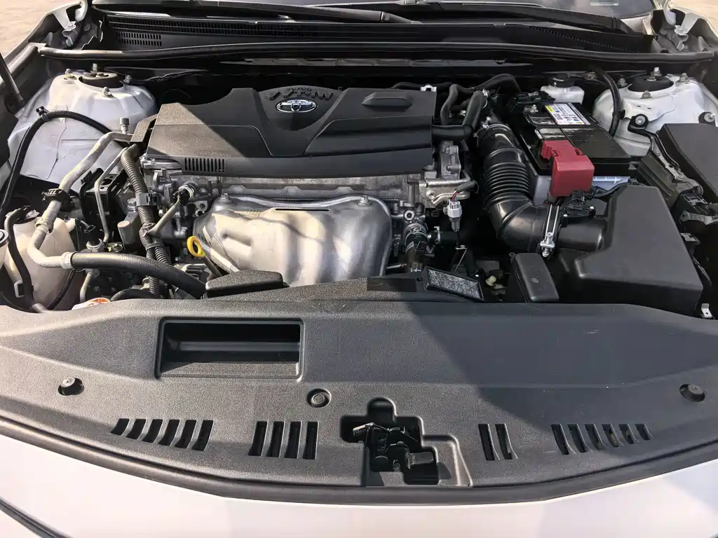 Toyota Camry — миниатюра 17