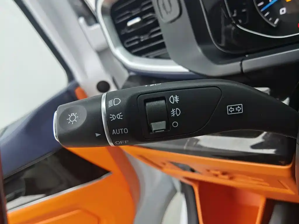 Ford Transit — миниатюра 21