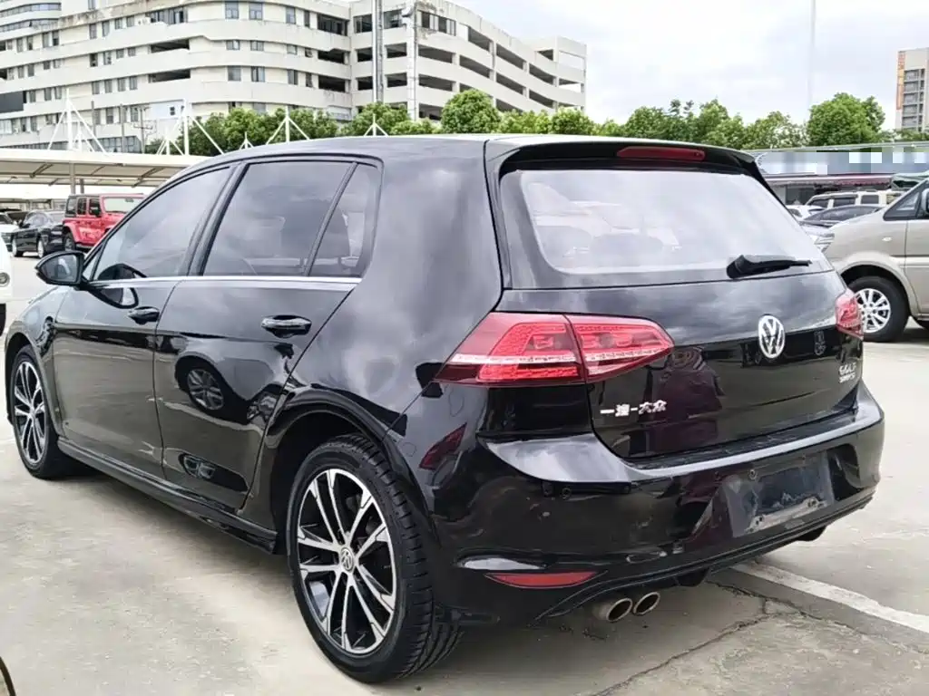 Volkswagen Golf — миниатюра 5