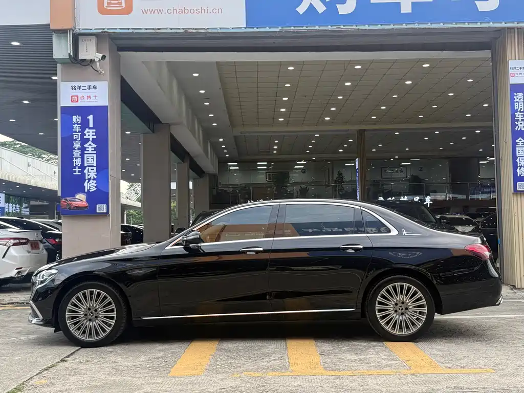Mercedes-Benz E-Class — миниатюра 18