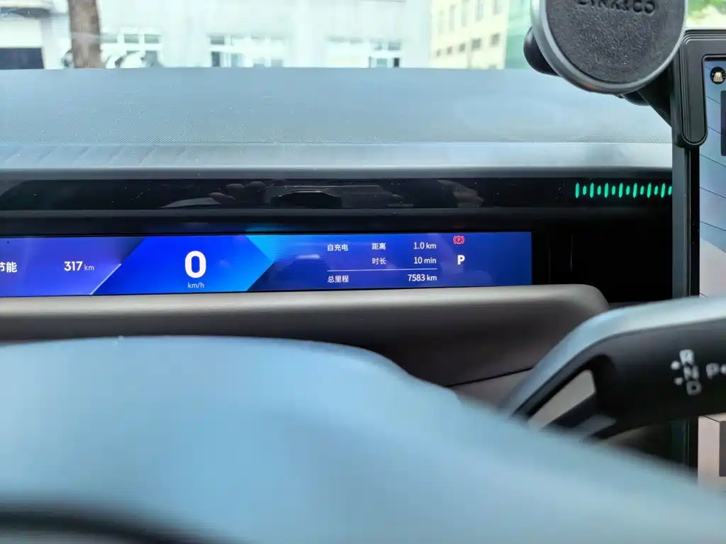 Lynk & Co Z10 — миниатюра 4