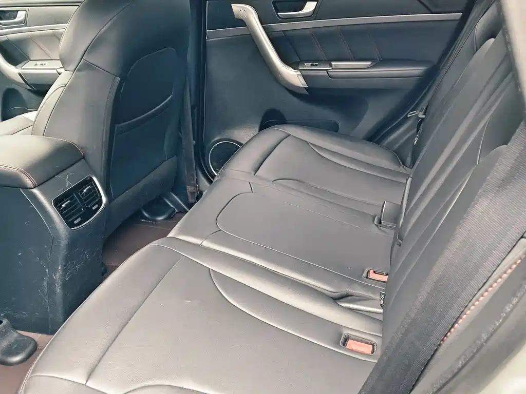 Haval M6 — миниатюра 12