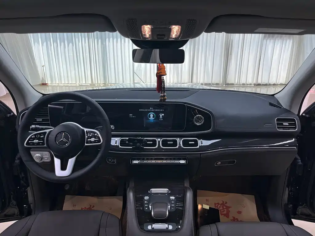 Mercedes-Benz GLS — миниатюра 14