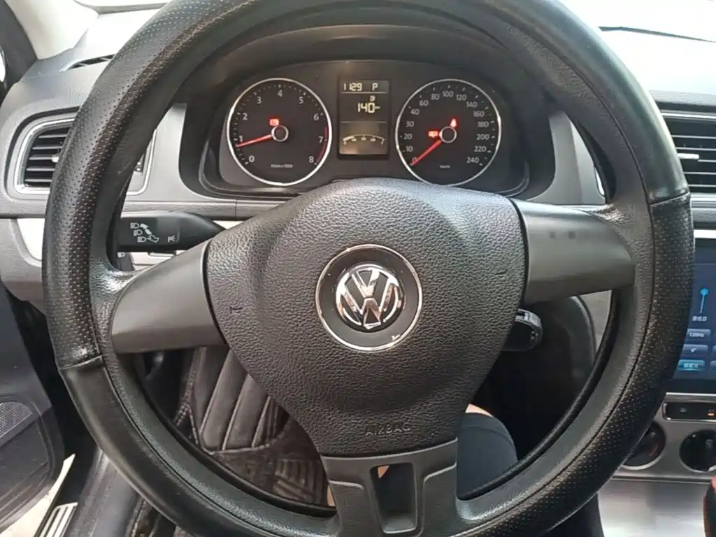 Volkswagen Lavida — миниатюра 11