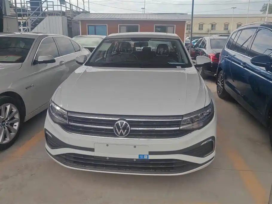 Volkswagen Bora 2025 200TSI DSG
