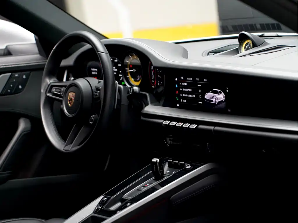 Porsche 911 2023 Carrera 3.0T