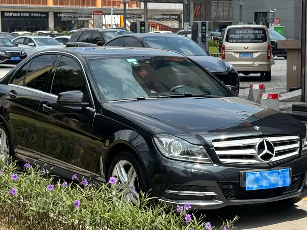Mercedes-Benz C-Class — миниатюра 3