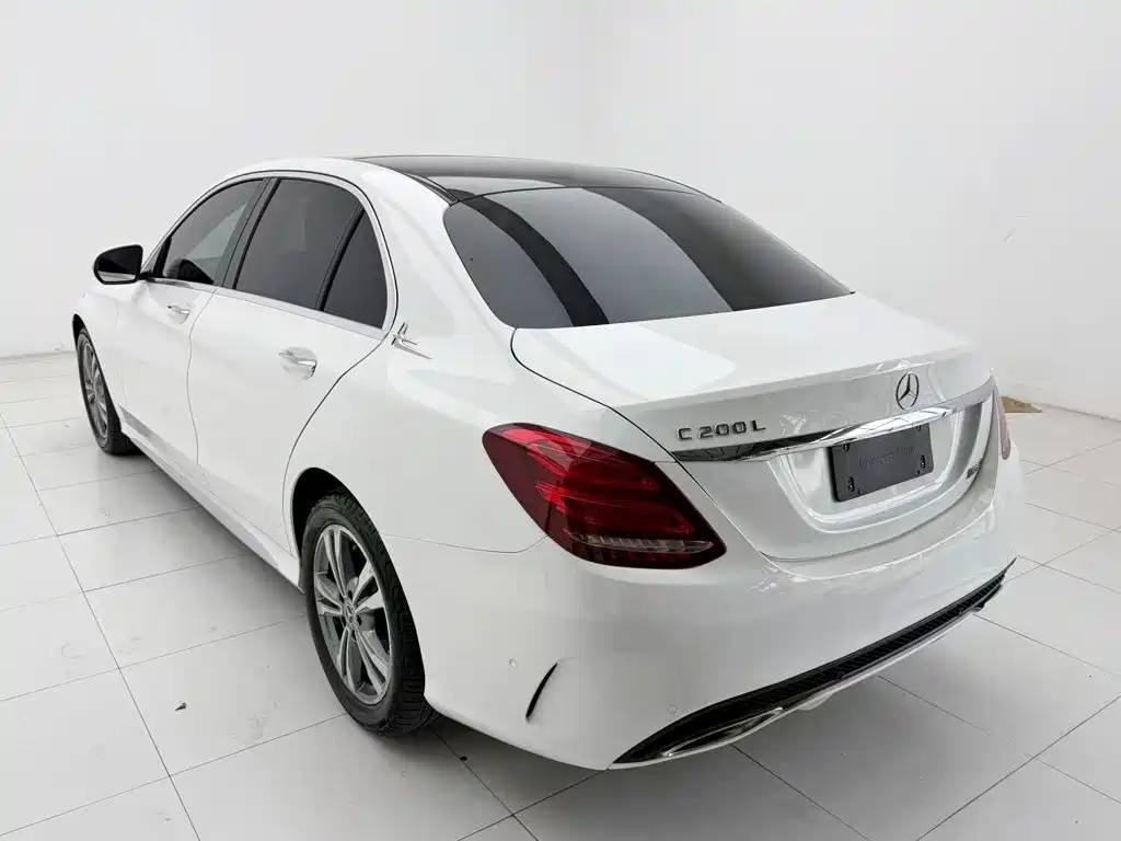 Mercedes-Benz C-Class — миниатюра 7