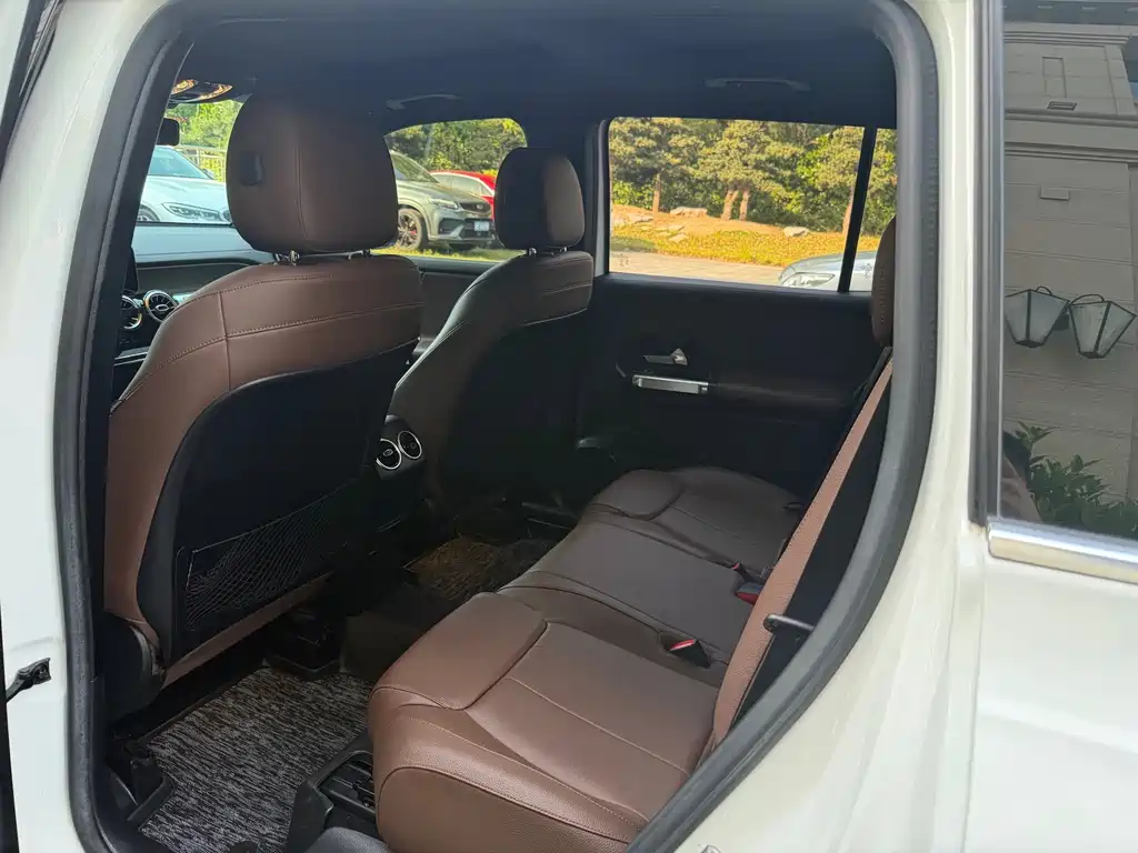 Mercedes-Benz GLB — миниатюра 7