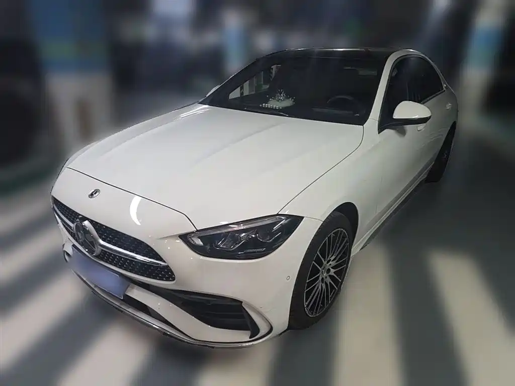Mercedes-Benz C-Class 2025