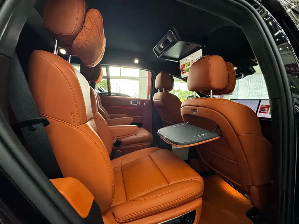 Li Auto Li L8 — миниатюра 16