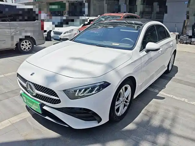 2023 Mercedes-Benz A-klasse