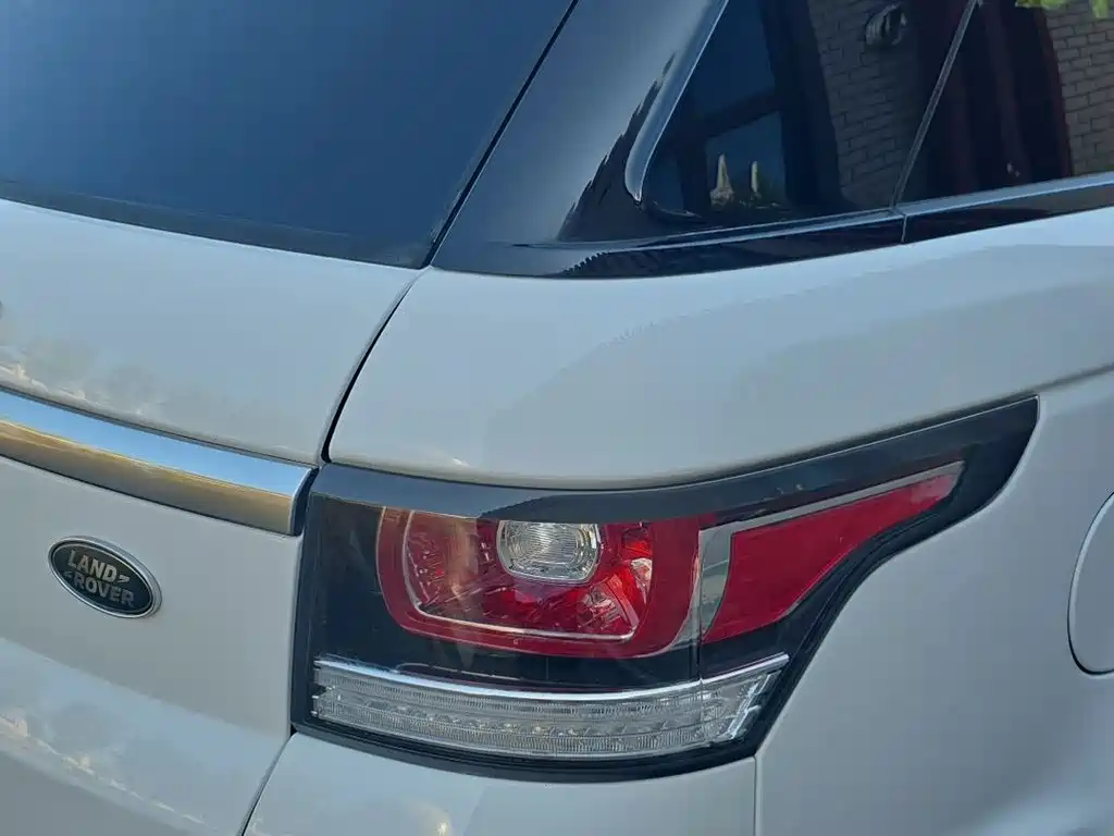 Land Rover Sport — миниатюра 6