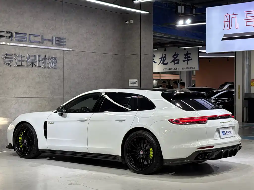 Porsche Panamera Hybrid — миниатюра 7