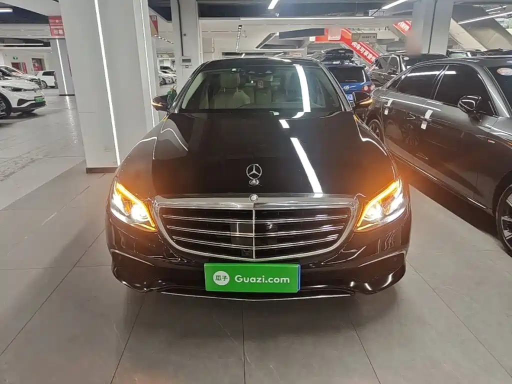 Mercedes-Benz E-Class — миниатюра 3